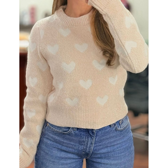 SHEIN Sweaters - SHEIN Beige Sweater White Heart Print Size S US 4 Long Sleeve Knit